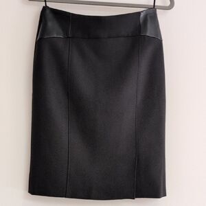 Hugo Boss Black Pencil Skirt W Vegan Leather Waist Detail Size 4P